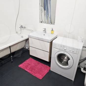 Сдается 1-комнатная квартира, 51 м²