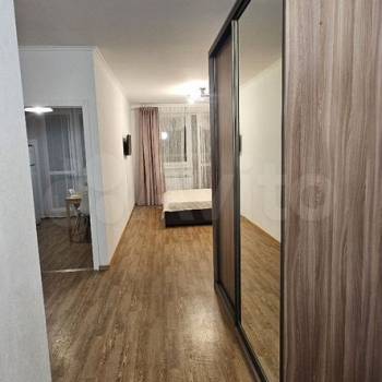 Сдается 1-комнатная квартира, 51 м²