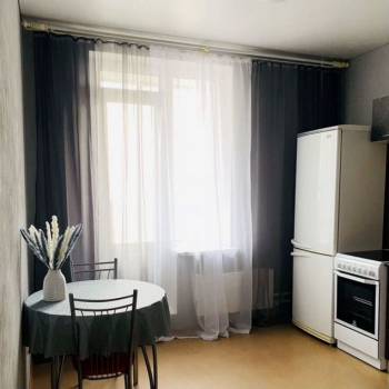 Сдается 1-комнатная квартира, 37 м²