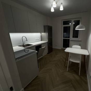 Сдается 1-комнатная квартира, 42 м²