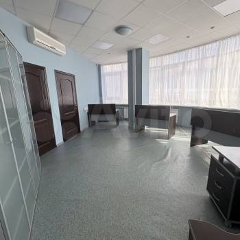 Сдается Офис, 196 м²