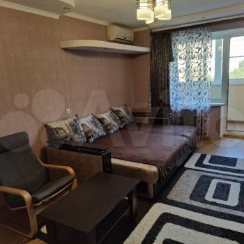 Сдается 1-комнатная квартира, 45 м²