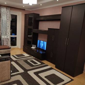 Сдается 1-комнатная квартира, 45 м²