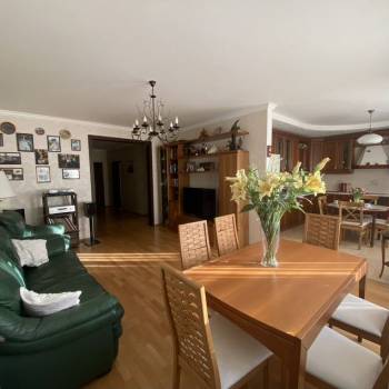 Продается 3-х комнатная квартира, 104,8 м²