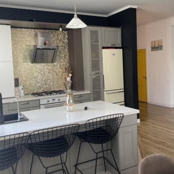 Продается Дом, 280 м²