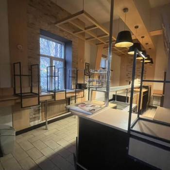 Сдается Нежилое помещение, 208 м²