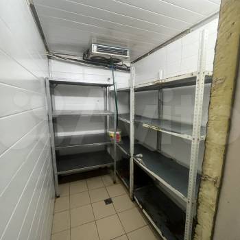 Сдается Нежилое помещение, 208 м²