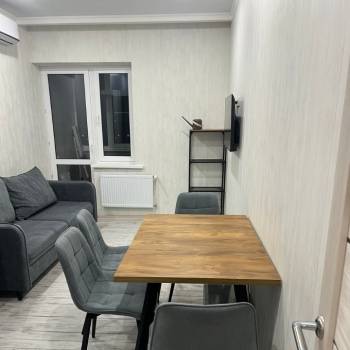 Сдается 1-комнатная квартира, 38 м²