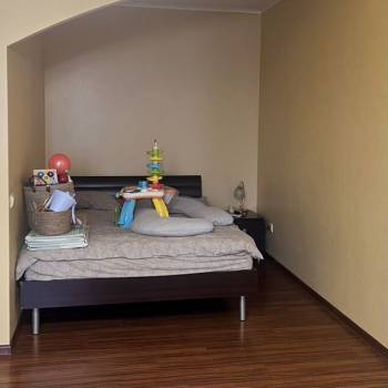 Продается 1-комнатная квартира, 50 м²