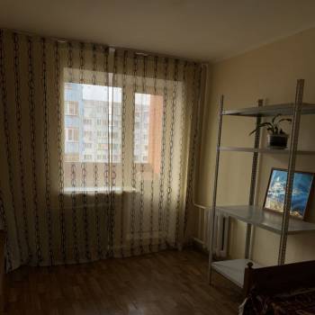 Сдается Многокомнатная квартира, 90 м²