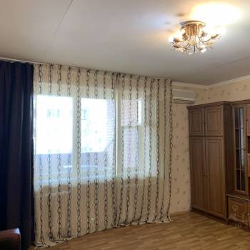 Сдается Многокомнатная квартира, 90 м²