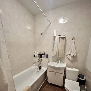 Продается 1-комнатная квартира, 36 м²