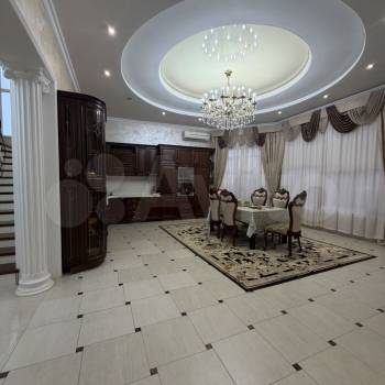 Продается Дом, 310 м²