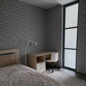 Сдается 1-комнатная квартира, 53 м²