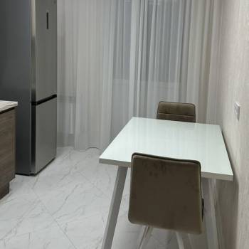 Сдается 1-комнатная квартира, 46 м²