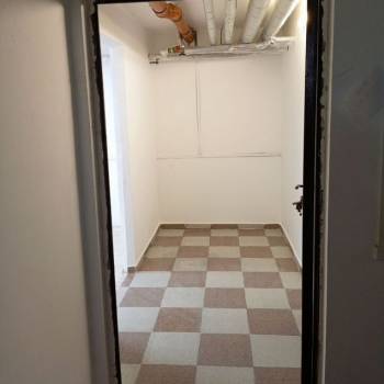 Продается Нежилое помещение, 17 м²