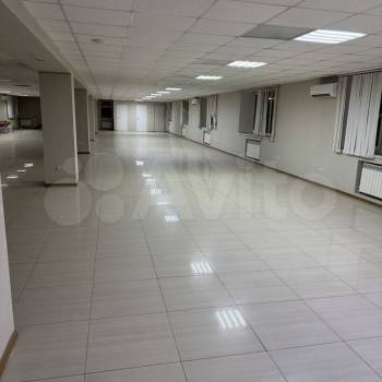 Сдается Нежилое помещение, 500 м²