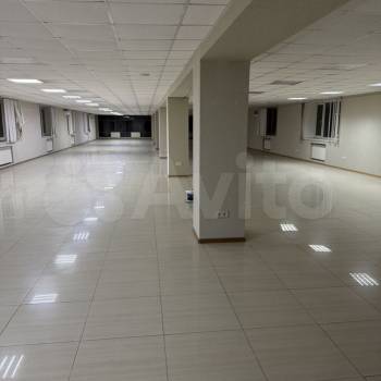 Сдается Нежилое помещение, 500 м²