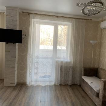 Сдается 1-комнатная квартира, 42 м²