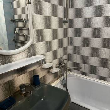 Сдается Многокомнатная квартира, 61 м²