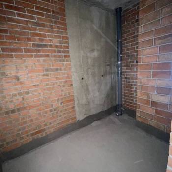 Продается 1-комнатная квартира, 42 м²