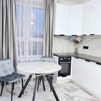 Продается 1-комнатная квартира, 36 м²