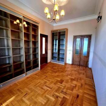 Продается Многокомнатная квартира, 95 м²