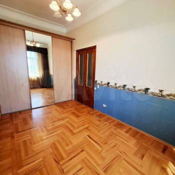 Продается Многокомнатная квартира, 95 м²