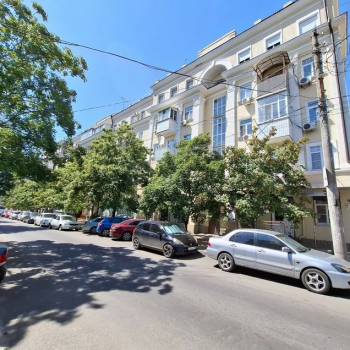 Продается Многокомнатная квартира, 95 м²