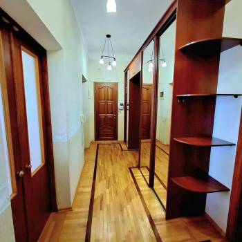 Продается Многокомнатная квартира, 95 м²