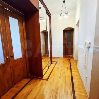 Продается Многокомнатная квартира, 95 м²