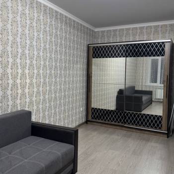 Сдается 1-комнатная квартира, 38 м²