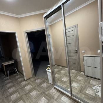 Сдается 1-комнатная квартира, 38 м²