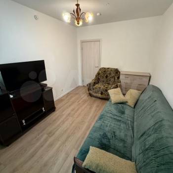 Сдается 1-комнатная квартира, 38 м²