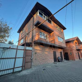 Сдается Дом, 200 м²