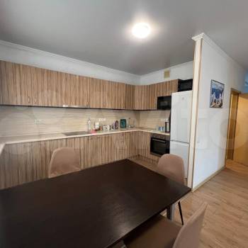 Сдается Дом, 200 м²