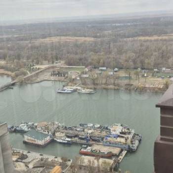 Продается 1-комнатная квартира, 40 м²