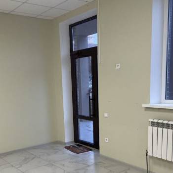 Сдается Нежилое помещение, 196,6 м²