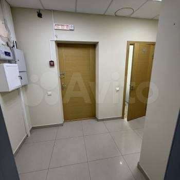 Сдается Нежилое помещение, 100 м²