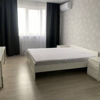 Сдается 1-комнатная квартира, 46 м²
