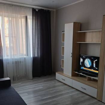 Сдается 1-комнатная квартира, 41 м²