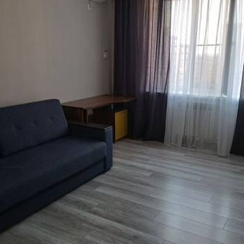 Сдается 1-комнатная квартира, 41 м²