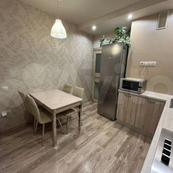 Продается 1-комнатная квартира, 38,5 м²
