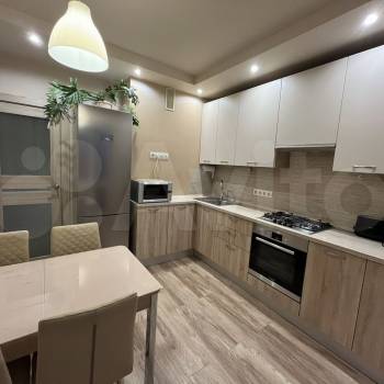 Продается 1-комнатная квартира, 38,5 м²