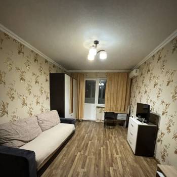 Сдается 1-комнатная квартира, 39 м²