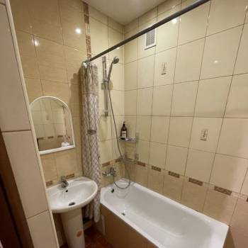 Сдается 1-комнатная квартира, 39 м²