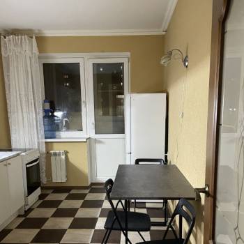 Сдается 1-комнатная квартира, 39 м²