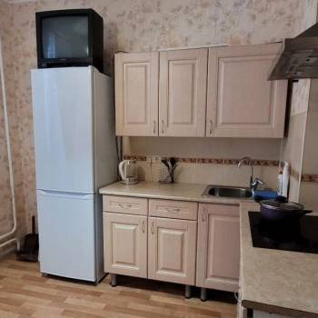 Сдается 1-комнатная квартира, 37 м²