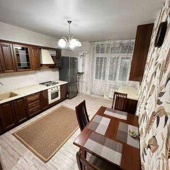 Сдается 2-х комнатная квартира, 60 м²