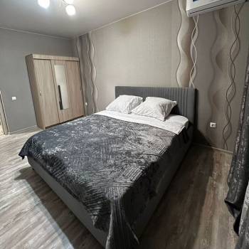 Сдается 2-х комнатная квартира, 60 м²